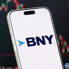 BNY расширяет услуги со стейблкоинами для институционалов, начиная с USDC