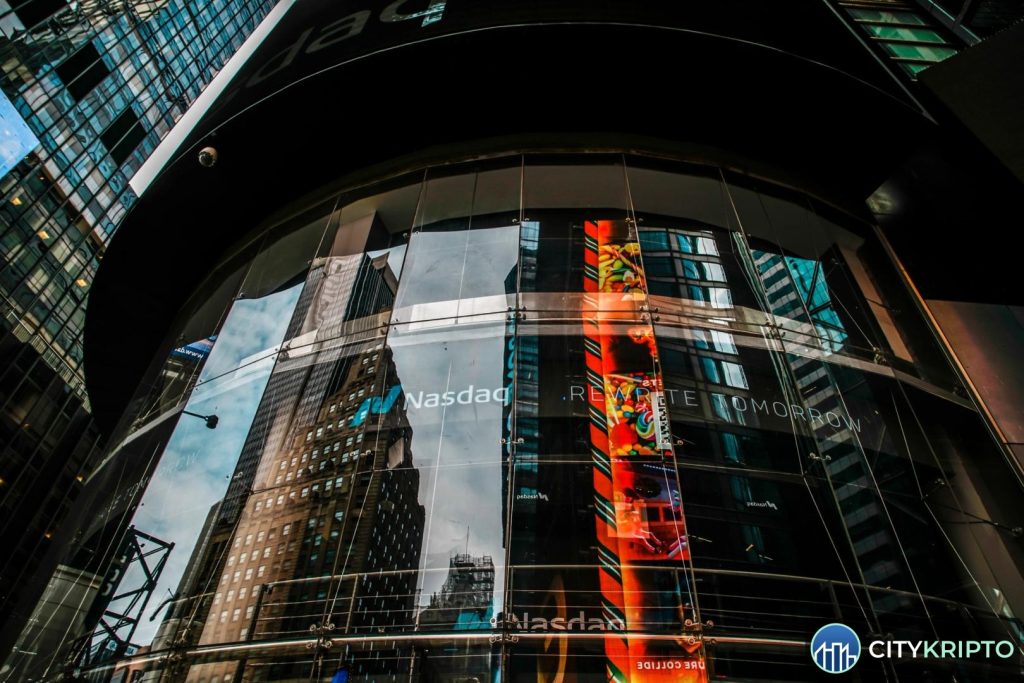 Nasdaq расширяет распространение рыночных данных через блокчейн-инфраструктуру Pyth