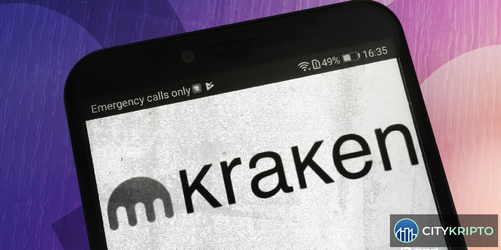 Логотип Kraken на фоне долларовых купюр, символизирующих выигранные $22 млн в арбитраже