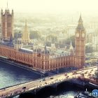 Британский парламент расследует блокировку счетов криптокомпаний банками