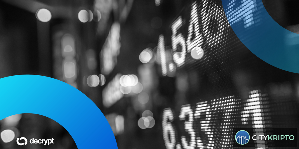 Логотип Kraken и xStocks на фоне графиков акций и блокчейн-цепочки