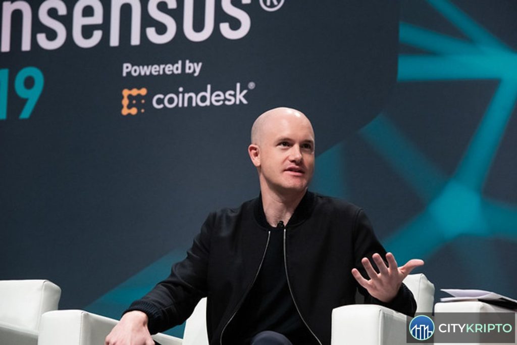 Брайан Армстронг, генеральный директор Coinbase, выступает с критикой ребрендинга криптостартапов в AI