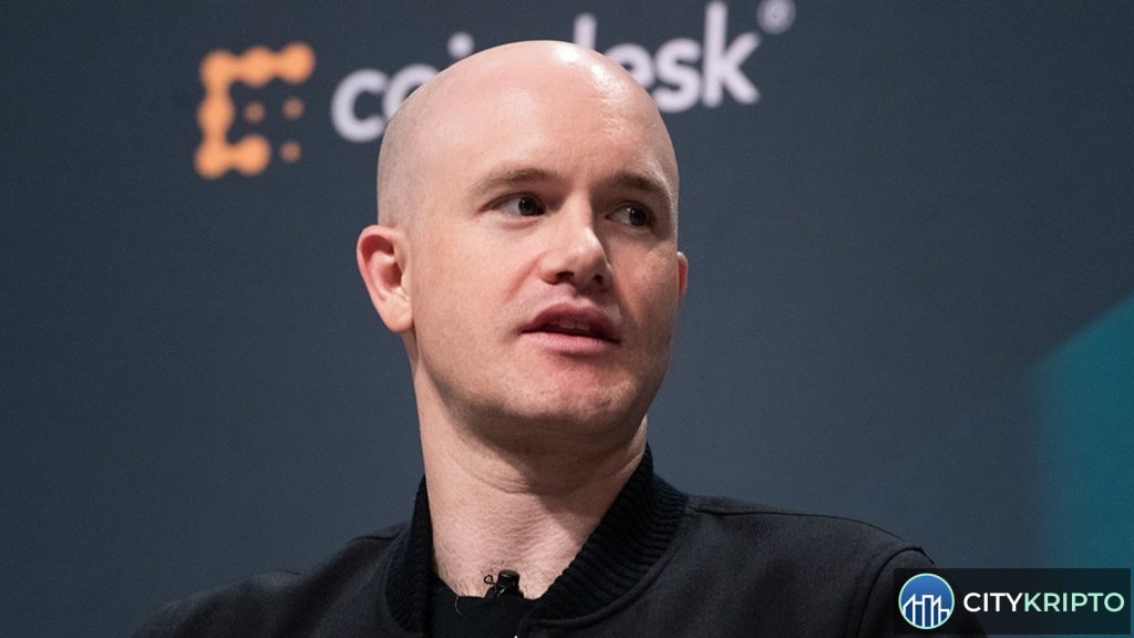 График падения объемов торговли на Coinbase на фоне снижения курса Bitcoin