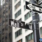 Институциональная торговля криптовалютами достигла рекордных 72%: Уолл-стрит успокаивает волатильность
