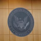 SEC пересмотрит одобрение опционов на Bitcoin после вызова CME