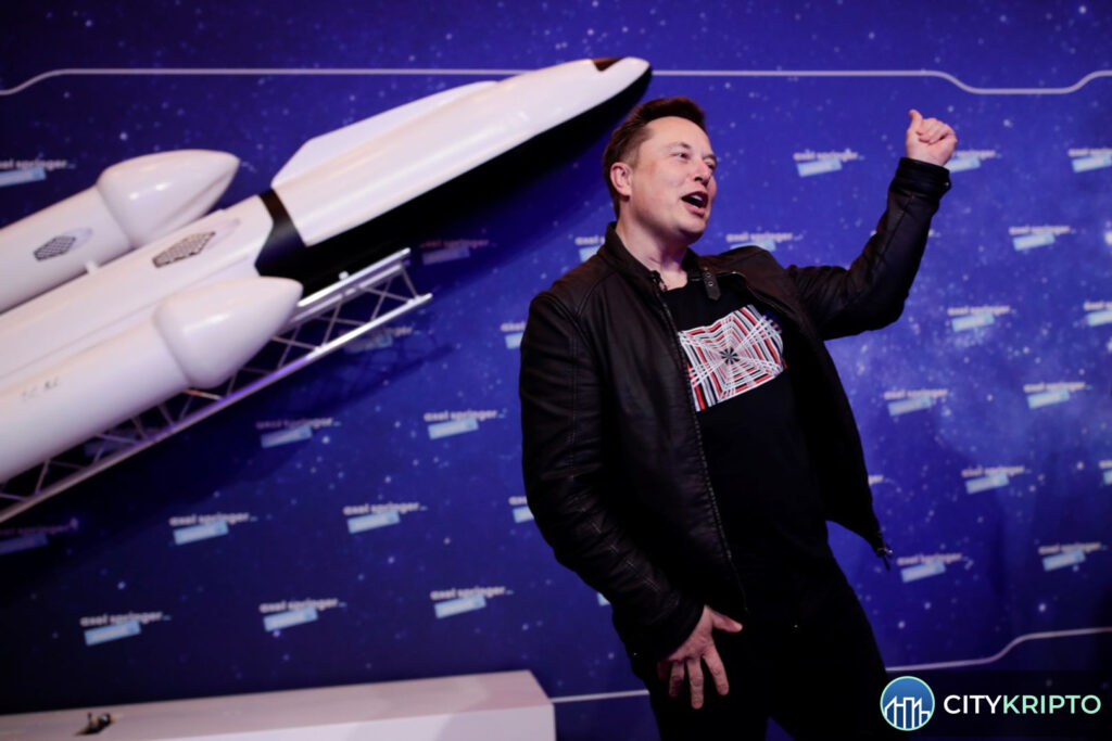 SpaceX и биткоин: убытки компании на фоне криптовалютной волатильности