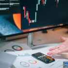 XRP отстает от роста крипторынка: почему токен падает, пока BTC, ETH и SOL растут