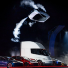 Tesla Roadster Rocket: летающий электрокар с ускорителями SpaceX