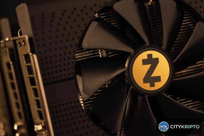 Логотип Zcash и символ квантового компьютера, иллюстрирующие защиту конфиденциальности