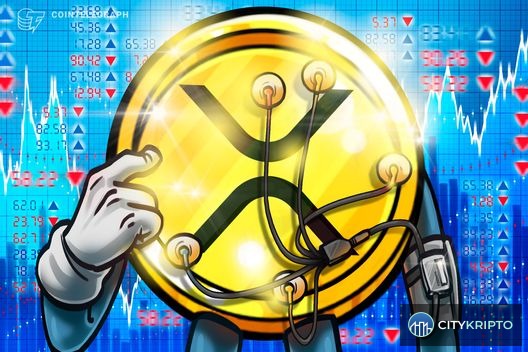 График накопления XRP китами и динамика риск-вознаграждения на крипторынке