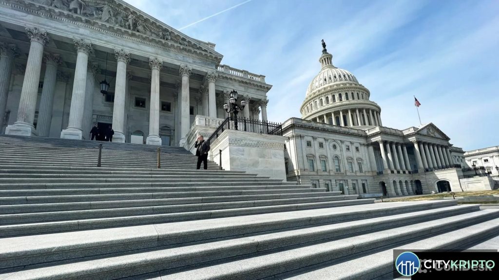 Иллюстрация: Bitcoin и криптовалютные инновации под правилами SEC, без Clarity Act