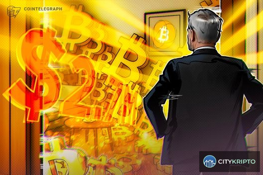 Nigel Farage и логотип Bitcoin на фоне политического события
