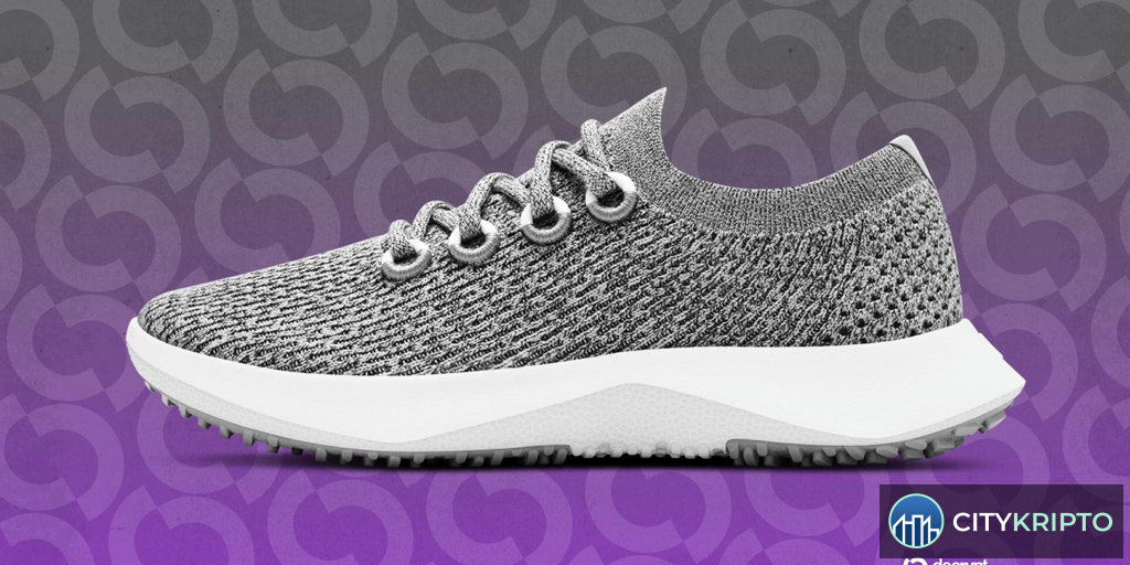 График роста акций Allbirds на 400% после анонса о переходе к AI-вычислениям и ребрендингу в NewBird AI