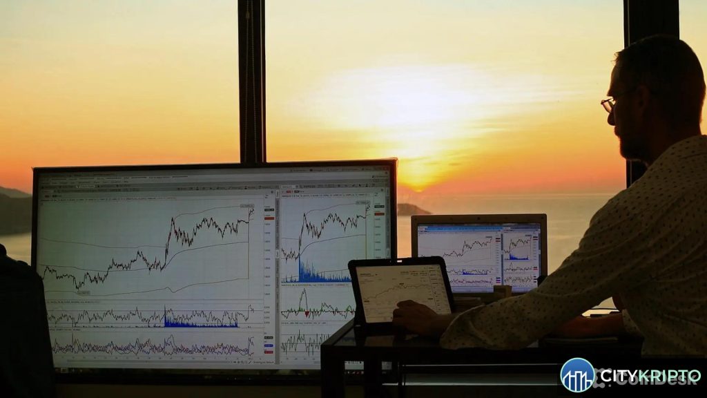 График Bitcoin и опционов с анализом рынка от QCP Capital