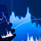 RaveDAO обвиняют в манипуляции ценой токена