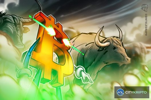 График роста Bitcoin Bull Score с отметкой шестимесячного максимума на фоне криптовалютного рынка