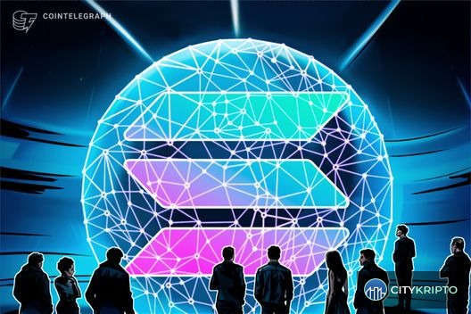 Логотип Solana на фоне квантовых вычислений