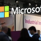 Microsoft: AI-агенты ломают банковскую инфраструктуру, нужен апгрейд