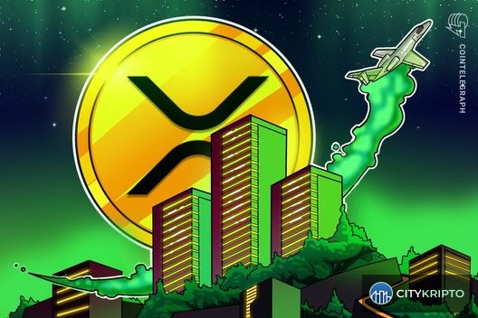 График цены XRP с фракталом 2025 года и бычьим флагом