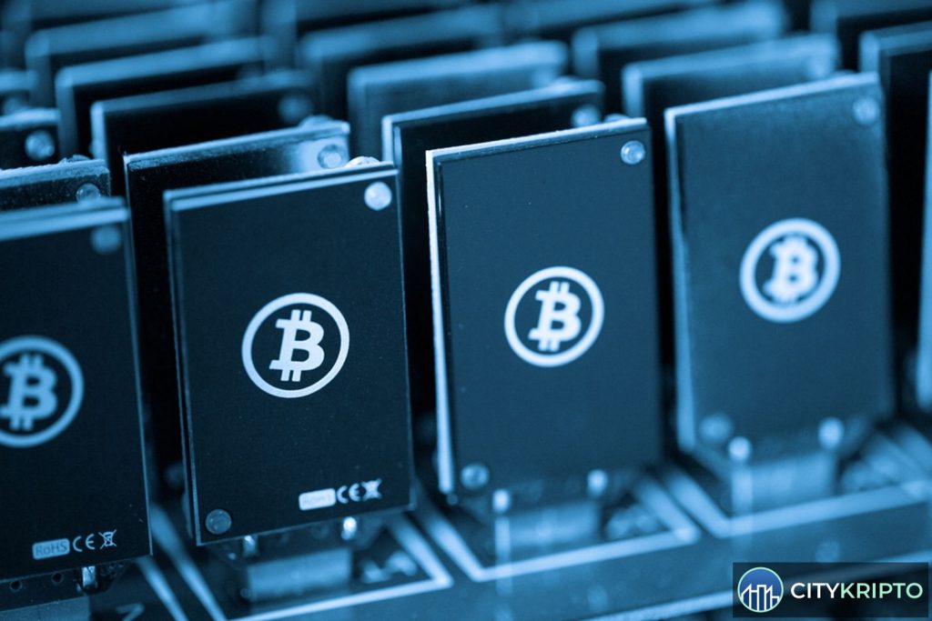 График снижения себестоимости Bitcoin компанией American Bitcoin в 2026 году