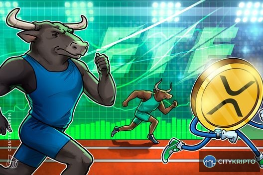 График XRP с восходящим трендом и индикаторами притока в ETF