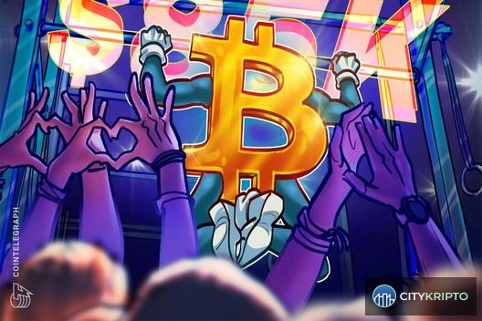 График биткоина с уровнем поддержки и прорывом к $85 000 на фоне рекордов S&P 500