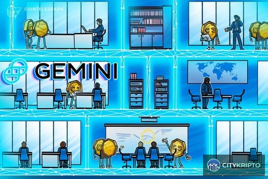Логотип Gemini на фоне графика роста выручки