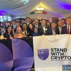 Coinbase не боится конкуренции с Уолл-стрит: заявление топ-менеджера