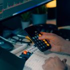 Инвесторы сливают Bitcoin и Ethereum ETF в пользу HYPE и XRP