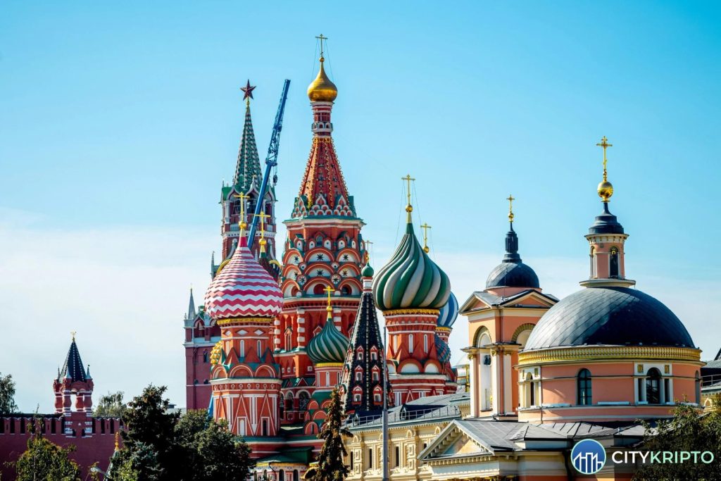 Санкции Великобритании против криптобиржи Huobi и рублевого стейблкоина