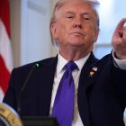 Bitcoin застрял ниже $73,000 на фоне слухов о сделке США и Ирана
