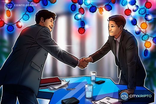 Логотипы OKX Ventures, Korea Investment & Securities и Coinone на фоне графика криптовалют