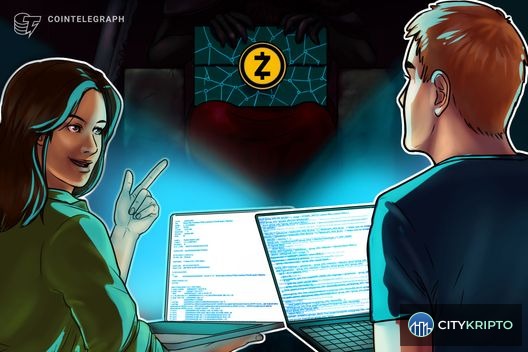 Логотип Zcash на фоне кода, символизирующий устранение уязвимости Orchard