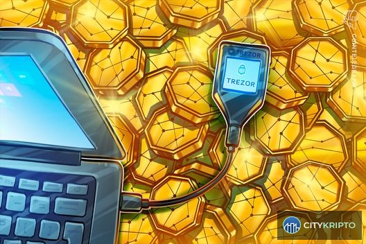 Trezor Safe 7 аппаратный кошелек с чипом TROPIC01