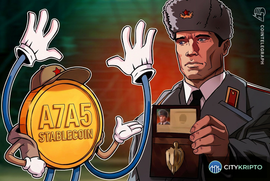 Подросток за ноутбуком с символикой биткоина и российским флагом на фоне