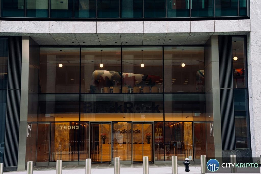 График роста Bitcoin ETF BlackRock и Fidelity