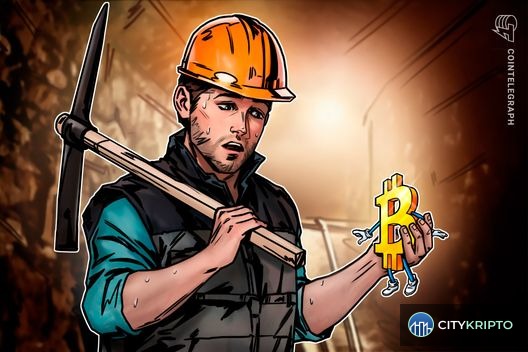 График цены Bitcoin около уровня $60 000 с указанием падения прибыли майнеров