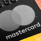 Mastercard запускает оплату для AI-агентов через стейблкоины и карты