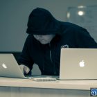 Monero взлетает на 33% до $438 на фоне запутанного ончейн-отмывания $120 млн