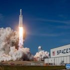 Акции SpaceX взлетели на 20% в дебюте на Nasdaq