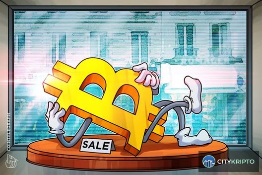 График биткоина с восходящим трендом к $70,000 и индикатором RSI