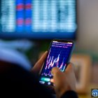 Аналитик Standard Chartered объявляет «крипто-весну» после бычьих сигналов Bitcoin