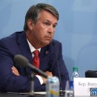 Крипто-PAC: кандидат Барри Мур за $12 млн выигрывает праймериз в Алабаме
